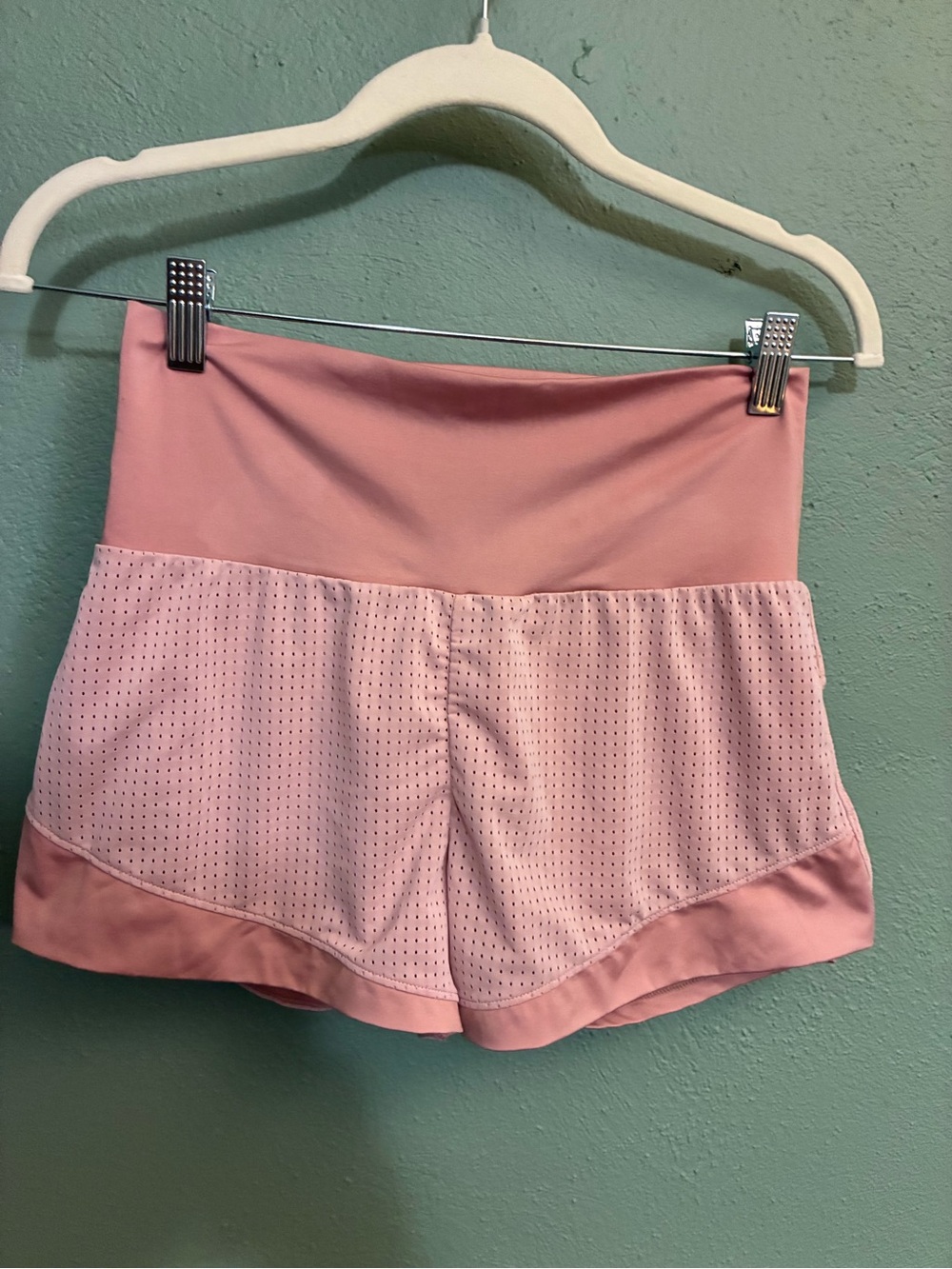 HALARA Pink High-Waist Perforated Athletic Shorts